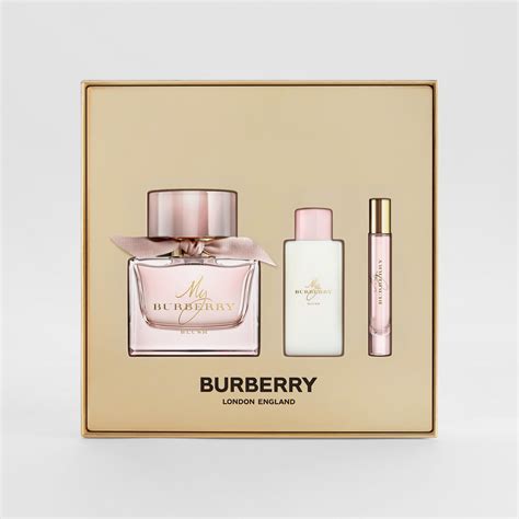 my burberry blush gift set.